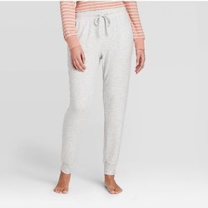 🌟Stars Above (Target) Women’s Joggers in S